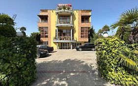 Edisem Hotel